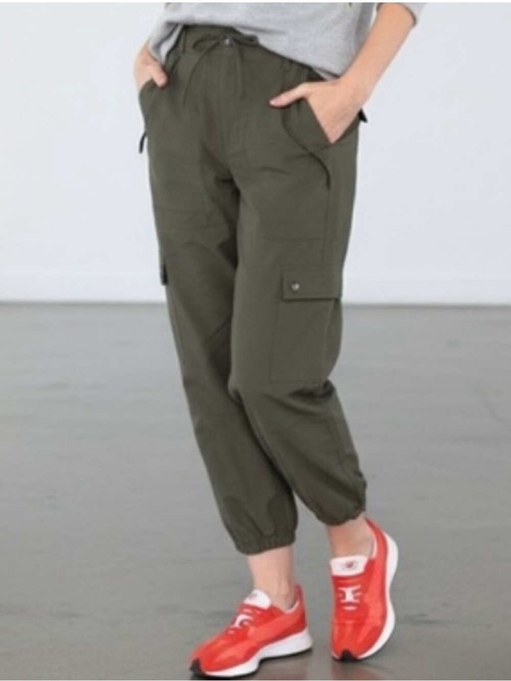 Cabi Quantum Cargo Utility Jogger Pants small 4511 olive green